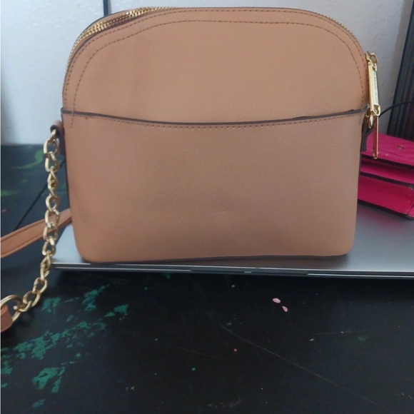 Purses - Picture 4 of 6